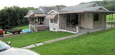 2nd image of 163 Woodland Rd