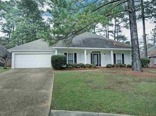 426 Shadowood Dr, Ridgeland, MS 39157