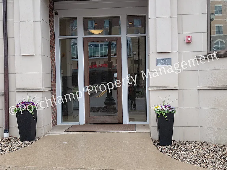 430 Union Ave NE #211 — Photo 2