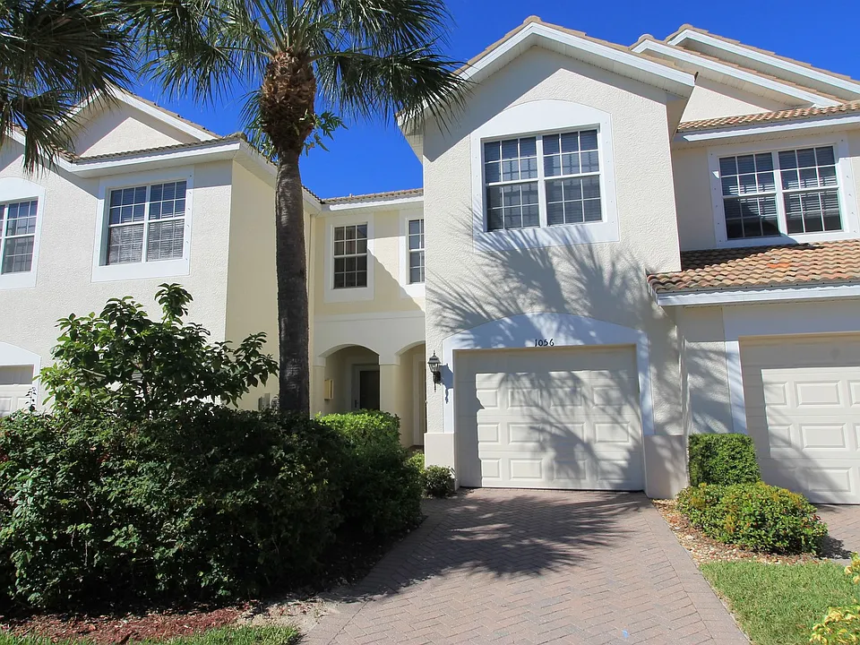 1056 Hampton Cir