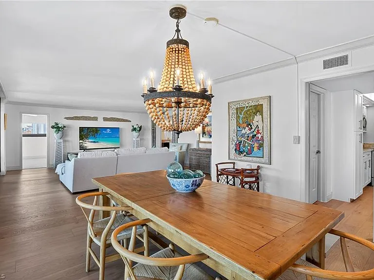 2400 Gulf Shore Blvd N #603 — Photo 17