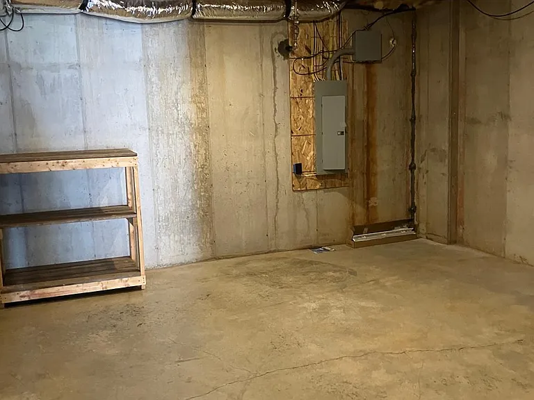 518 Northwynd Cir — Photo 25