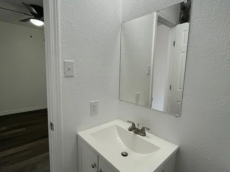 4001 Yellowstone Blvd — Photo 10