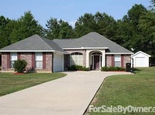 31579 Strawberry Ln, Hammond, LA 70403