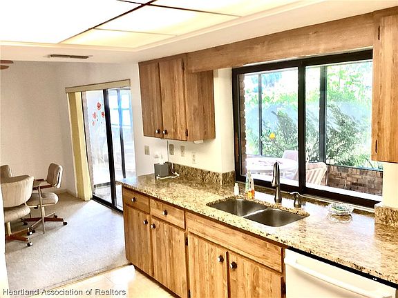 3rd image of 4719 Mercado Dr