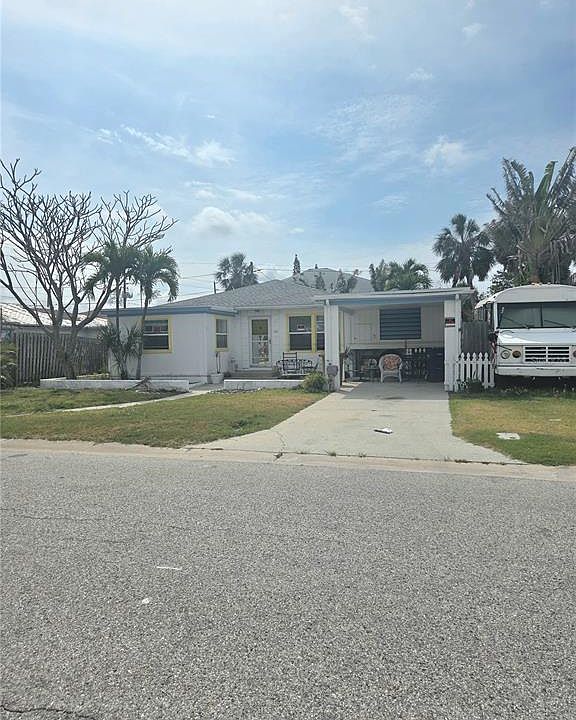 1st image of 135 143RD AVENUE E