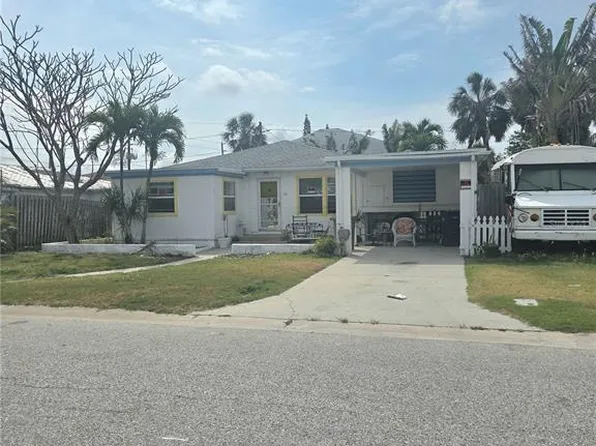 135 143rd Ave E, Madeira Beach, FL 33708