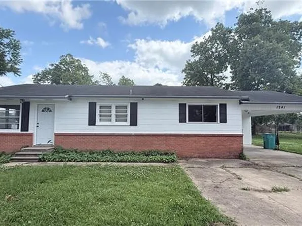 1241 Crouchet St, Opelousas, LA 70570