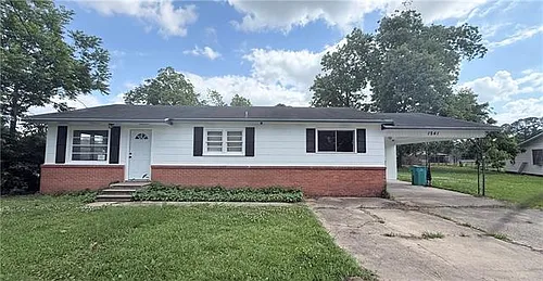 1241 Crouchet St Photo 1