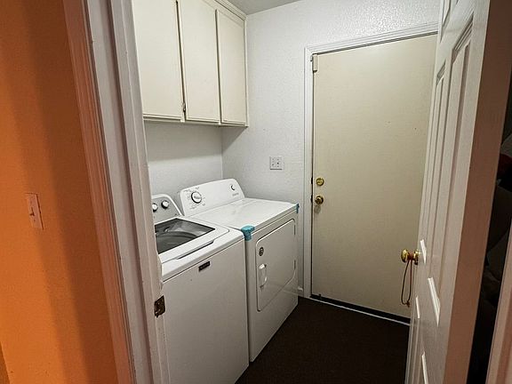 wash room can be closed off from the garage and the 1st floor hall. washer /dryer included