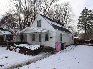 2001 Clyde St, South Bend, IN 46613