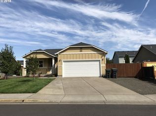 25225 Stellar Ave, Veneta, OR 97487