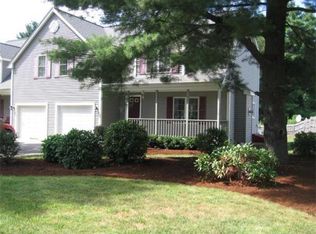 3 Green St, Plainville, MA 02762