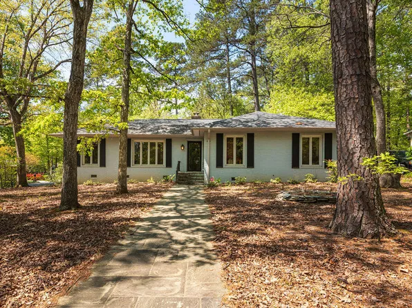 416 Colony Woods Dr, Chapel Hill, NC 27517