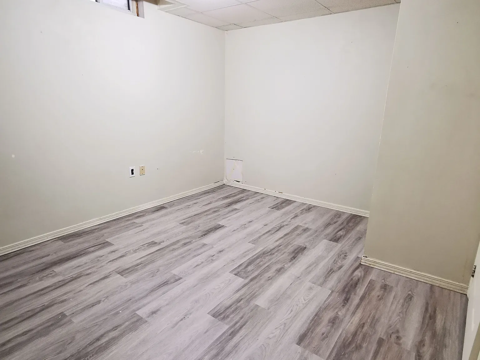 2 bed, $1,900 — Photo 3