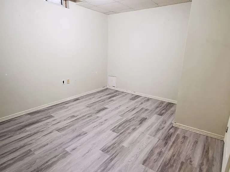 324 Winfield Ter #BASEMENT — Photo 3