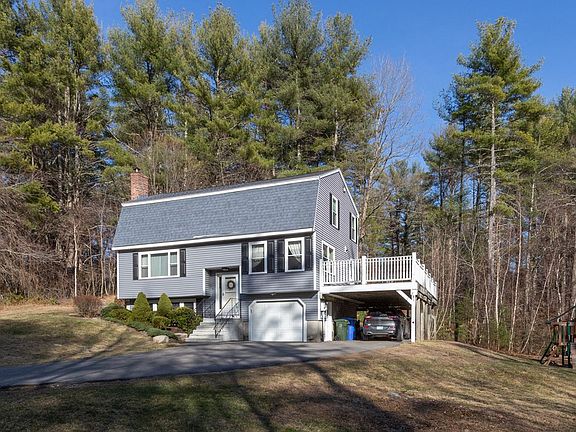 2nd image of 9 Pine Hollow Dr