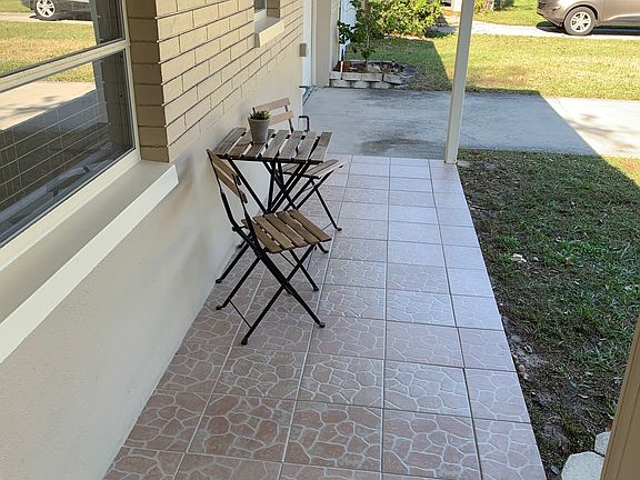 3rd image of 72 Ventura Dr