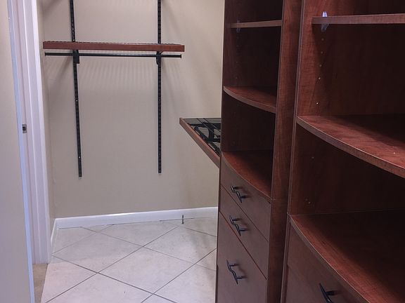 Huge master Closet