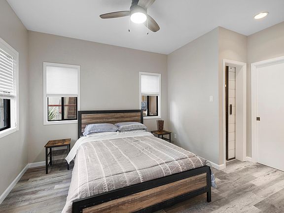 3rd image of 1300 Woodlawn Blvd APT 100
