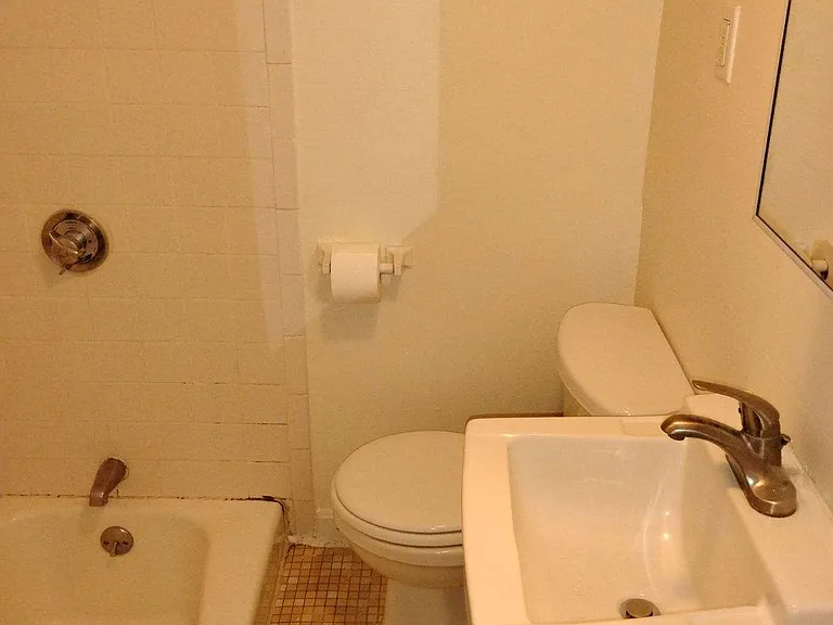 49 S Huntington Ave #B1 — Photo 3