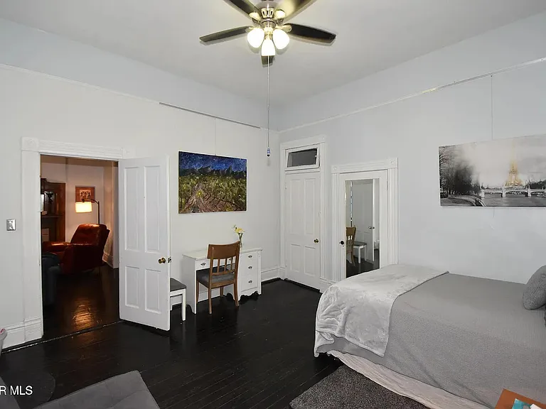 1214 N Kansas St — Photo 9