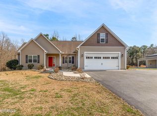 519 Swansboro Loop Rd, Swansboro, NC 28584