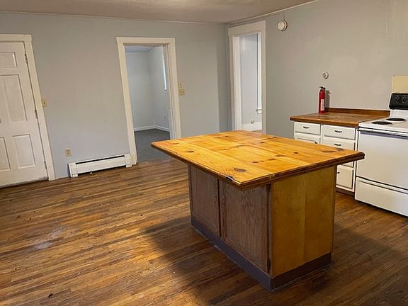 4th image of 18 Central St APT 3