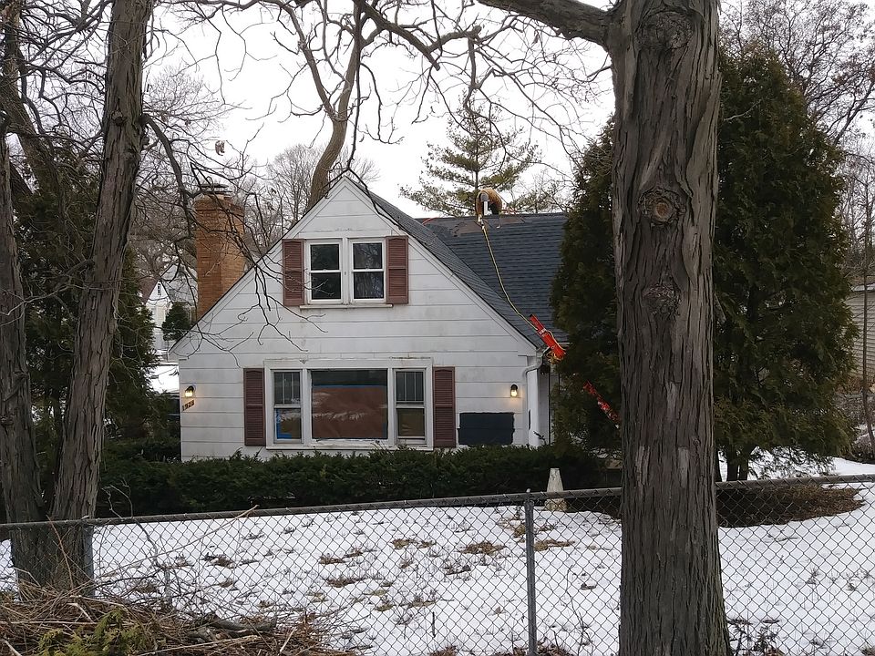 1st image of 1928 E Cedarwood Cir