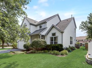 903 Adderly Ln, Gurnee, IL