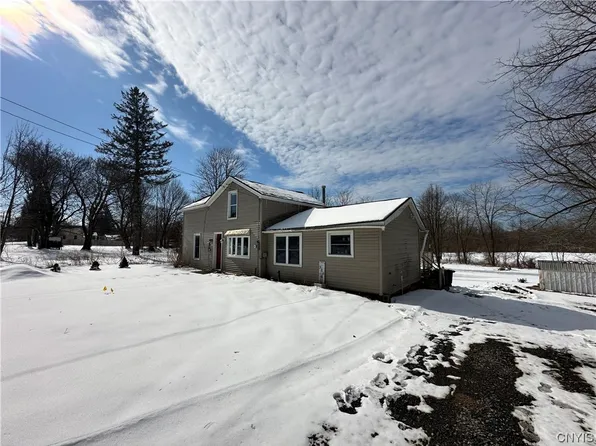 316 N 6th St, Fulton, NY 13069
