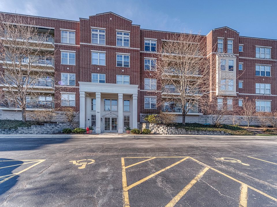 1st image of 715 Astor Ln Unit 502