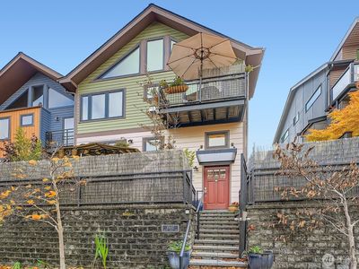 1502 44th Avenue SW, Seattle, WA, 98116