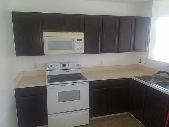 2nd image of 1629 Sierra Meadow Ln