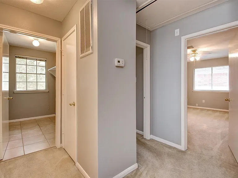2114 Whirlaway Dr — Photo 29