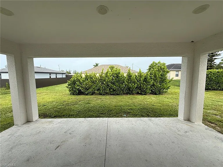 3446 NE 11th Ave — Photo 12