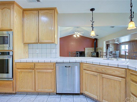 4th image of 8270 N Winton Way