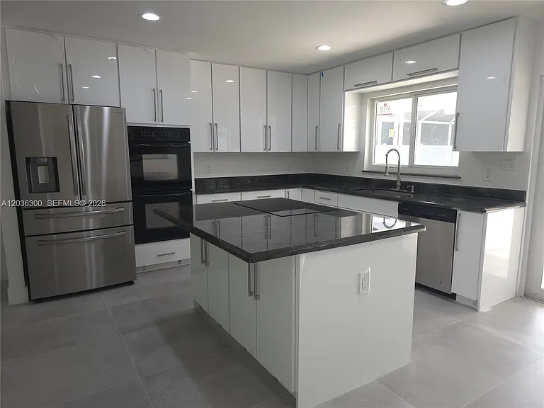 1565 Thumb Point Dr — Photo 49