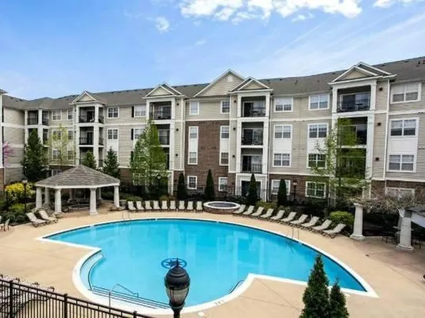 12913 Centre Park Cir APT 411, Herndon, VA 20171