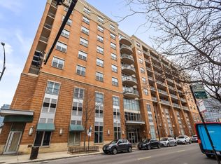 950 W Monroe St Unit 817, Chicago, IL 60607