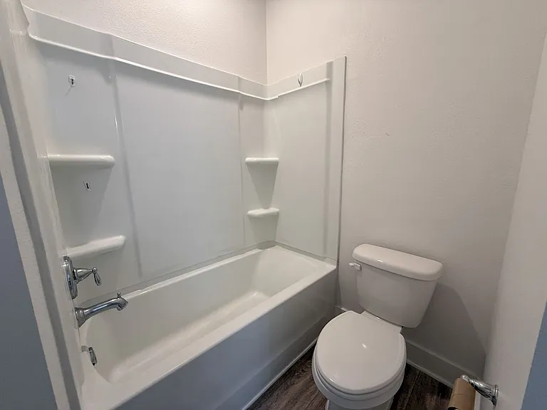 6169 Jenks Dr — Photo 17