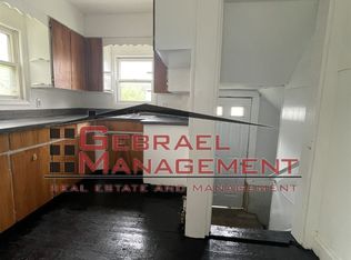 1921 Becker St, Flint, MI 48503