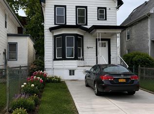 18 Cottage Pl, Staten Island, NY 10302