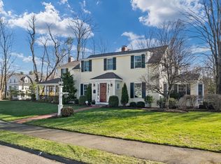 4 Arden Rd, Wellesley, MA 02482
