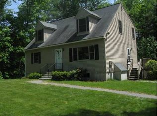 19 Thornton Rd, Londonderry, NH 03053