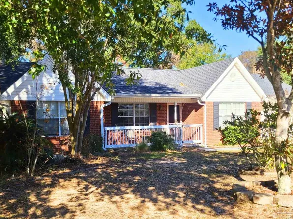 6520 Eagle Crest Dr, Milton, FL 32570
