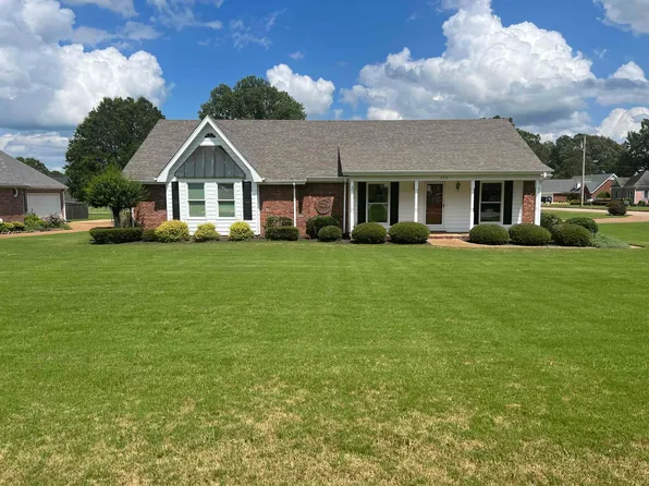 254 Marion Creekmore Dr, Bolivar, TN 38008