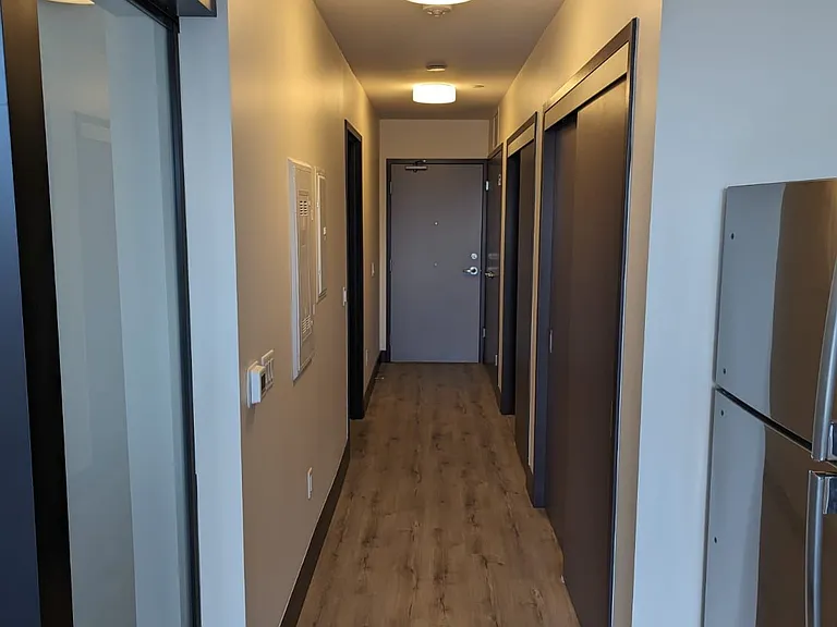 121 King St E #602 — Photo 2