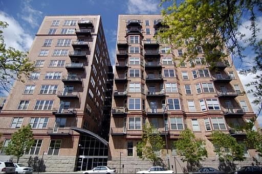 2nd image of 500 S Clinton St APT 703