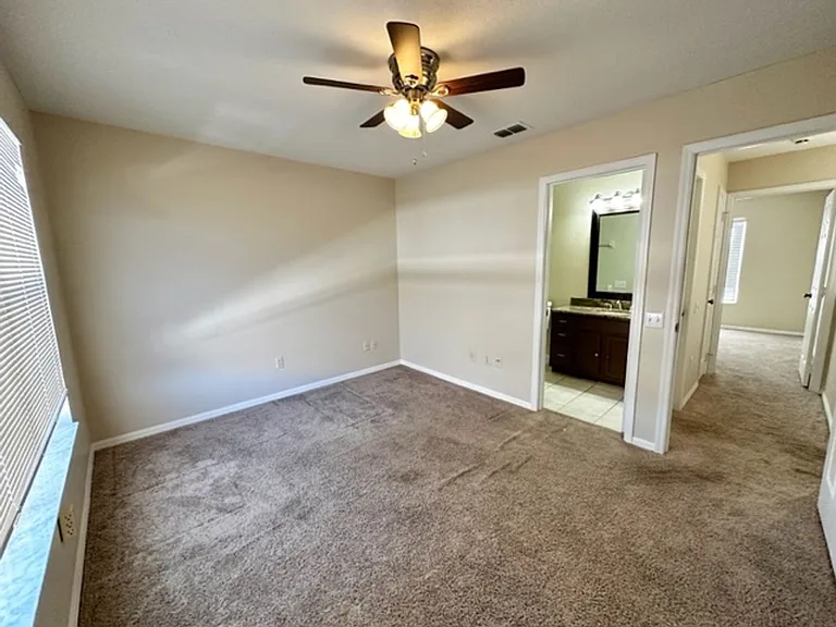 955 W Charing Cross Cir — Photo 26